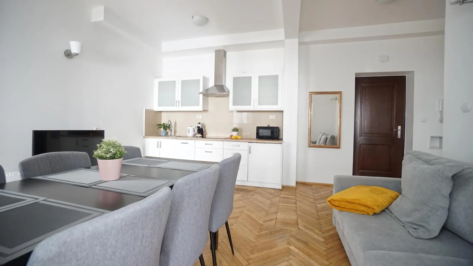 Warsaw Premium Apartments Standard Old Town contacts